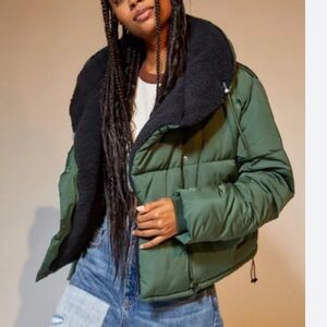 Urban Outfitters BDG Marlow green puffer sherpa jacket